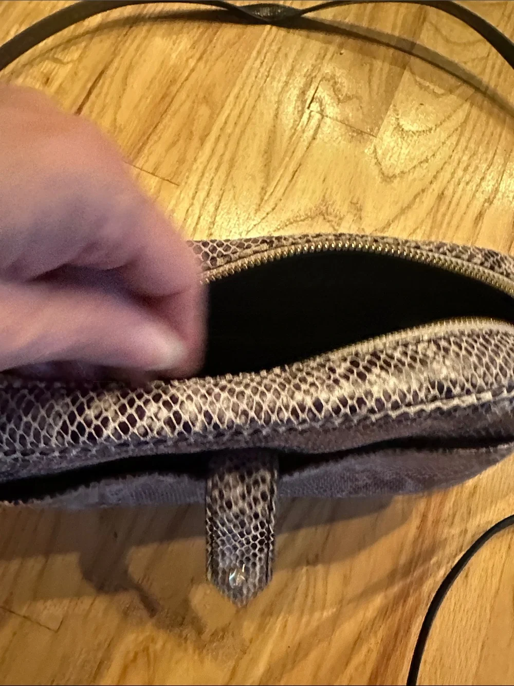 G.I.L.I. Leather Python-Print Crossbody Bag in Gray and Black